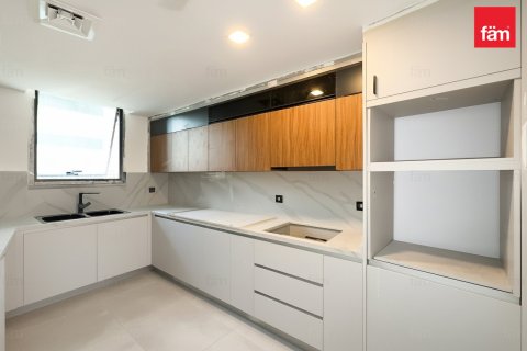 Квартира с 2 спальнями в Дубай, ОАЭ №135718 11