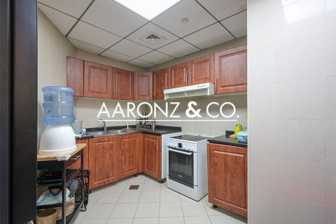 Квартира с 2 спальнями в Джумейра Лейк Тауэрс, ОАЭ №132761 12