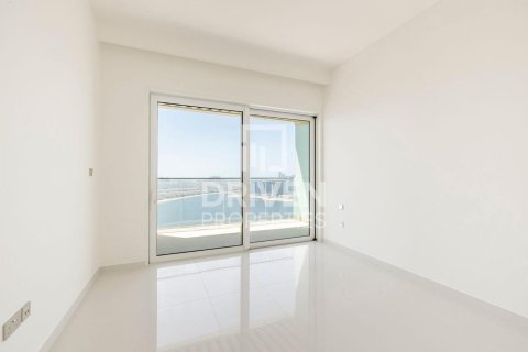 3 bedrooms Apartment in EMAAR Beachfront, UAE No. 138187 15