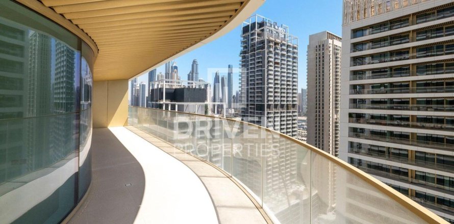 3 bedrooms Apartment in EMAAR Beachfront, UAE No. 138187