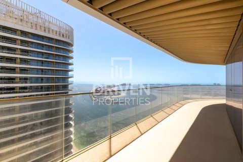 3 bedrooms Apartment in EMAAR Beachfront, UAE No. 138187 4