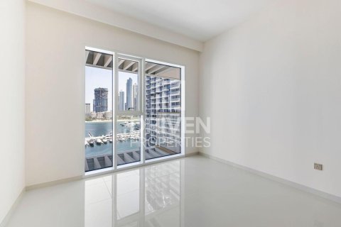 2 bedrooms Apartment in EMAAR Beachfront, UAE No. 138183 8