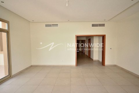 Вилла с 5 спальнями в Абу-Даби, ОАЭ №99209 3