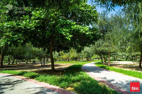 Квартира с 3 спальнями в Дубай, ОАЭ №141389 8