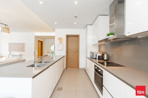 3 bedrooms Apartment  No. 117823 16