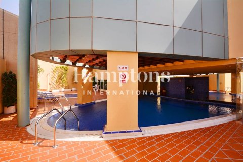 Квартира с 2 спальнями в Icon Tower 2, ОАЭ №142001 13