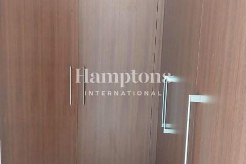 Квартира с 2 спальнями в The Hills A, ОАЭ №141999 25