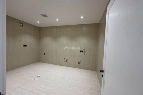 Villa de 5 dormitorios en Khobar, Saudi Arabia No. 59974 10
