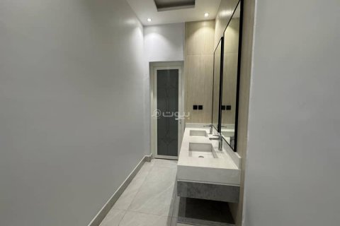 Villa de 5 dormitorios en Khobar, Saudi Arabia No. 59974 7