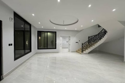 Villa de 5 dormitorios en Khobar, Saudi Arabia No. 59974 12