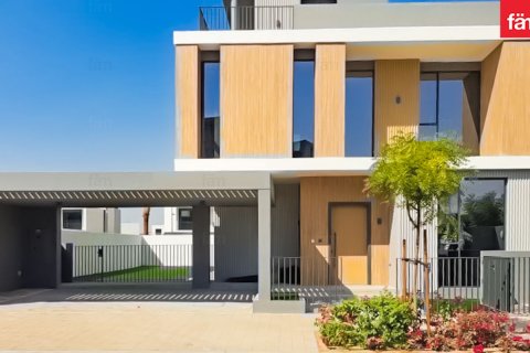 Villa de 4 chambres  No. 125921 2