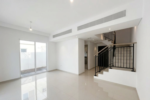 4 bedrooms Townhouse in DAMAC Hills (Akoya by DAMAC), UAE No. 183578 3