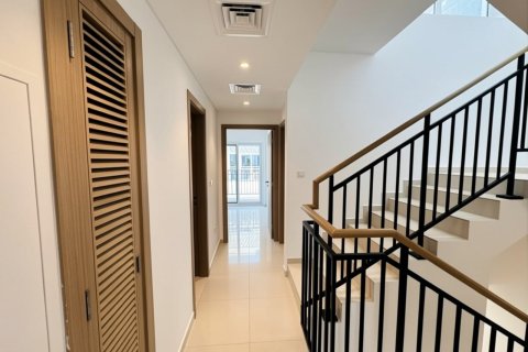 4 bedrooms Townhouse in DAMAC Hills (Akoya by DAMAC), UAE No. 183578 8