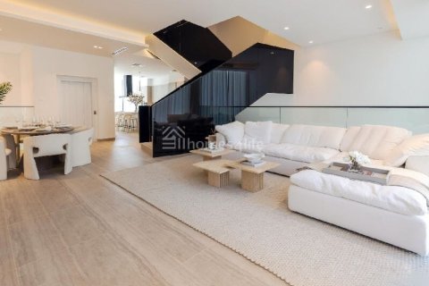 Villa de 4 dormitorios en Al Barari, UAE No. 154484 21