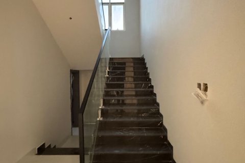 5 bedrooms Villa in Seih Al Uraibi, UAE No. 184301 10