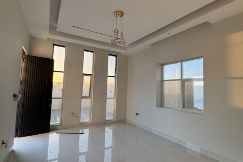 5 bedrooms Villa in Seih Al Uraibi, UAE No. 184301 7