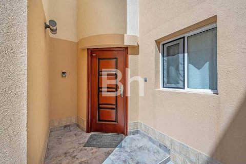 Villa de 4 dormitorios  No. 114883 13
