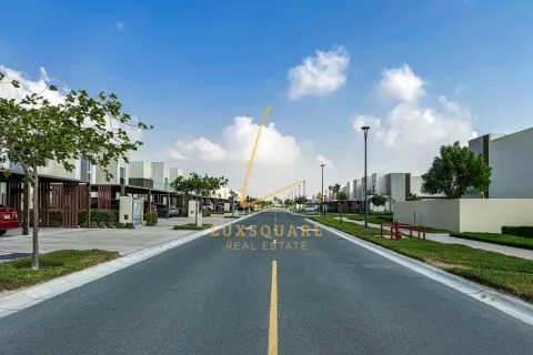 3 غرف نوم شقة في EMAAR South, الإمارات العربية المتحدة رقم 149195 28