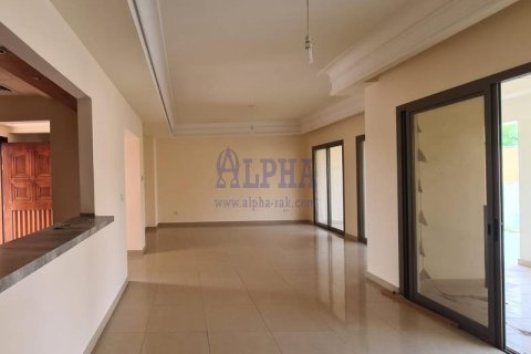 3 bedrooms Townhouse in Al Hamra Village, UAE No. 149196 4