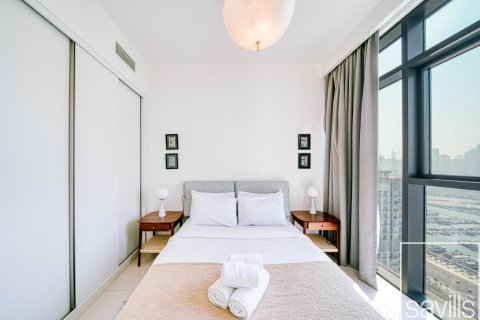 Квартира с 3 спальнями в EMAAR Beachfront, ОАЭ №136557 20