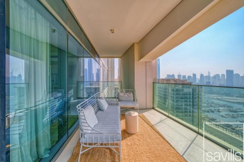 Квартира с 3 спальнями в EMAAR Beachfront, ОАЭ №136557 6