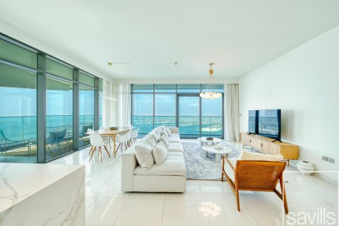Квартира с 3 спальнями в EMAAR Beachfront, ОАЭ №136557 10