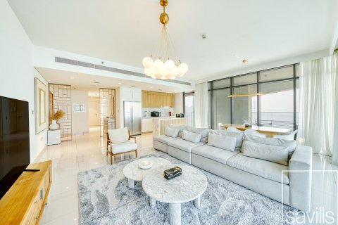Квартира с 3 спальнями в EMAAR Beachfront, ОАЭ №136557 3