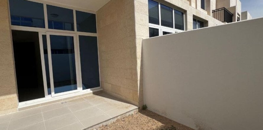 Таунхаус с 4 спальнями в DAMAC Hills (Akoya by DAMAC), ОАЭ №144184