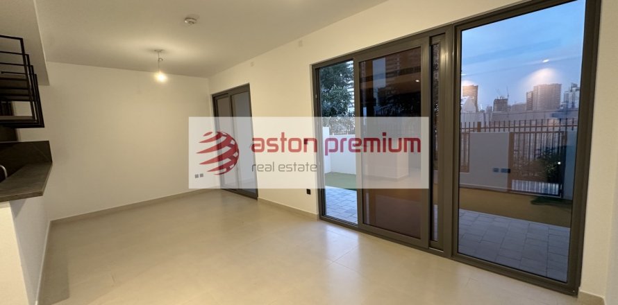 3 غرف نوم تاون هاوس في Tilal Al Ghaf, الإمارات العربية المتحدة رقم 151406