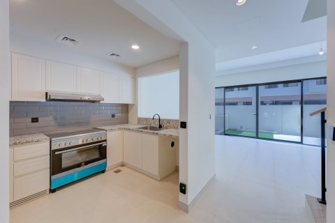 4 غرف نوم تاون هاوس في Damac Lagoons, الإمارات العربية المتحدة رقم 195034 12
