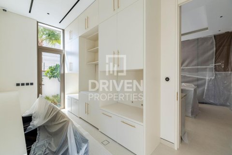 Вилла с 6 спальнями в Emerald Hills, ОАЭ №138134 14