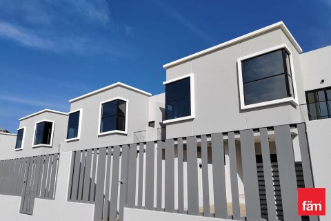 3 bedrooms Townhouse  No. 115943 3