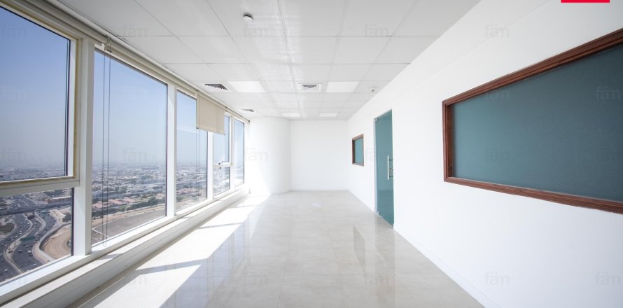 80.4m² Cafe / restaurant  No. 115940