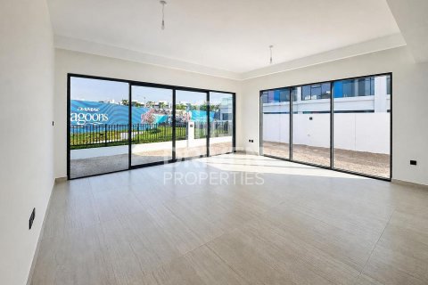 Townhouse de 5 chambres à Damac Lagoons, UAE No. 210044