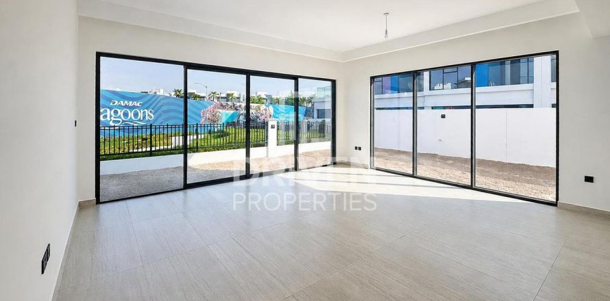 Townhouse de 5 chambres à Damac Lagoons, UAE No. 210044