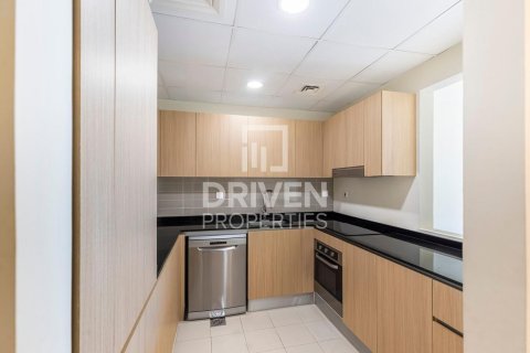 Villa de 4 chambres à District 11, UAE No. 210046 15
