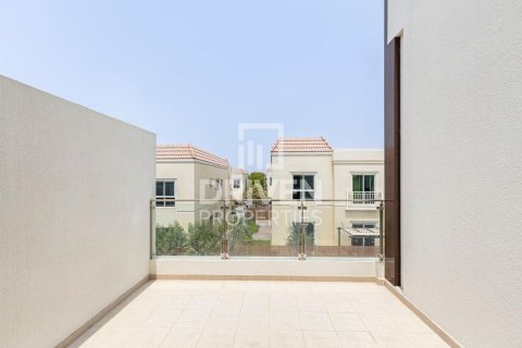 Villa de 4 chambres à District 11, UAE No. 210046 26