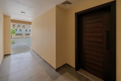 Таунхаус с 4 спальнями в Damac Lagoons, ОАЭ №165410 21