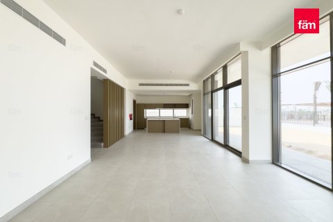 Villa de 5 dormitorios  No. 106450 3