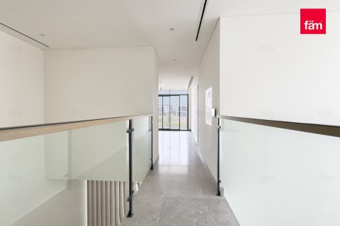 Villa de 5 dormitorios  No. 106450 10