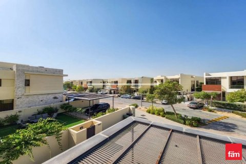 3 bedrooms Townhouse in Dubai, UAE No. 147832 18