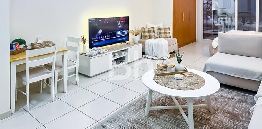 Studio Apartment in Jumeirah Village Circle, UAE No. 172048