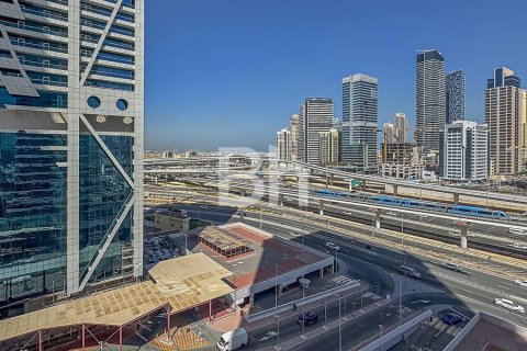 Studio Apartment in Jumeirah Lake Towers, UAE No. 172047