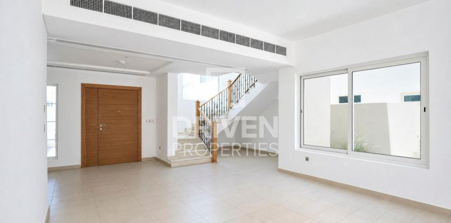 3 غرف نوم فيلا في Jumeirah Park, الإمارات العربية المتحدة رقم 202866