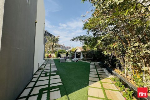 Villa de 4 chambres  No. 126927 30