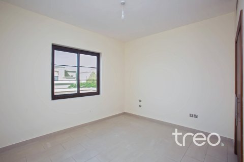 3 bedrooms Villa in Casa, UAE No. 188024 13