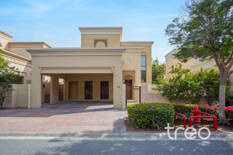 3 غرف نوم فيلا في Casa, الإمارات العربية المتحدة رقم 188024