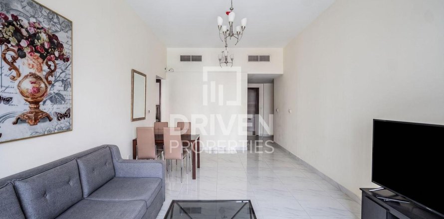 Apartment de 2 dormitorios en Jumeirah Village Circle, UAE No. 190447