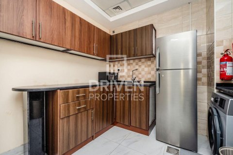Apartment de 2 dormitorios en Jumeirah Village Circle, UAE No. 190447 5
