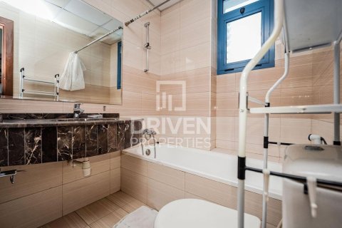 Apartment de 2 dormitorios en Jumeirah Village Circle, UAE No. 190447 13